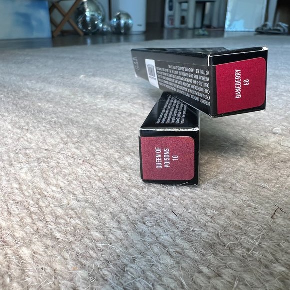 Kat Von D KVD Everlasting Hyperlight Liquid Lipstick - Picture 2 of 4